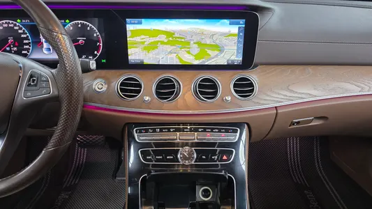 Mercedes-Benz E-Class W213 E300 4MATIC 2018 13