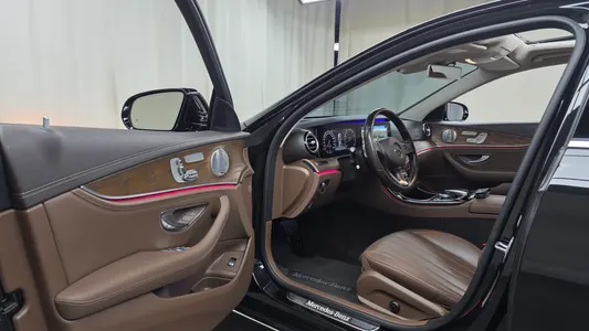 Mercedes-Benz E-Class W213 E300 4MATIC 2018 10