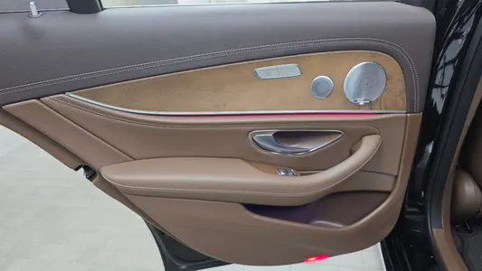 Mercedes-Benz E-Class W213 E300 4MATIC 2018 25