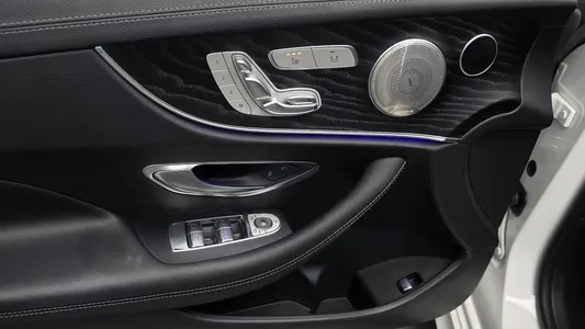 Mercedes-Benz E-Class W213 E220d 2017 17