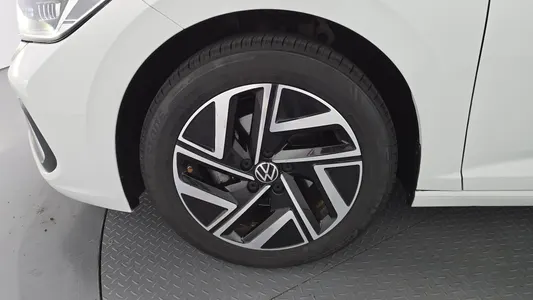 Volkswagen 7 1.5 TSI 2023 5