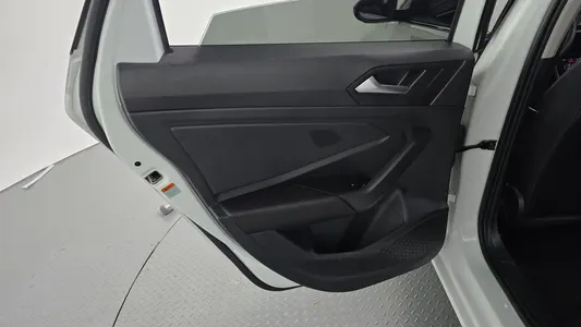 Volkswagen 7 1.5 TSI 2023 25