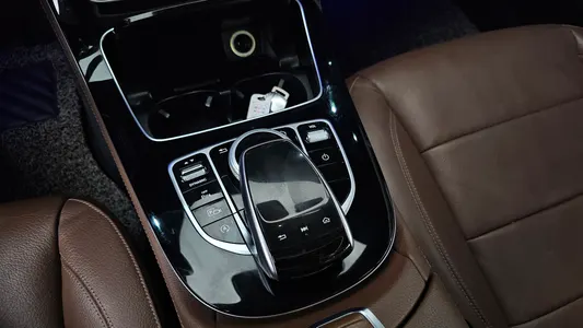 Mercedes-Benz E-Class W213 E200 2017 9