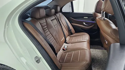 Mercedes-Benz E-Class W213 E200 2017 11