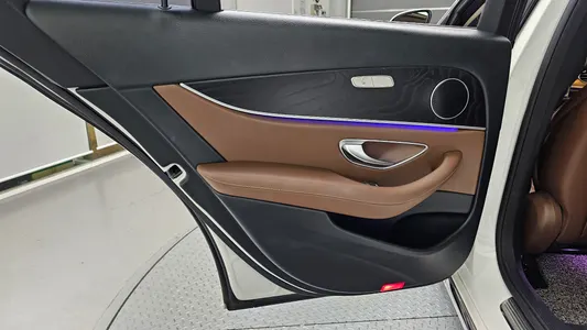 Mercedes-Benz E-Class W213 E200 2017 25