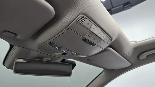 Mercedes-Benz E-Class W213 E200 2017 31