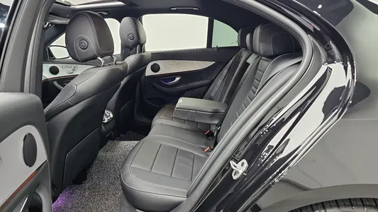 Mercedes-Benz E-Class W213 E250 2020 12