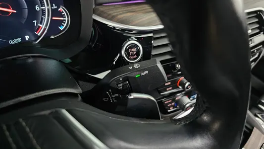 BMW 5 Series (G30) 530i M 2017 36