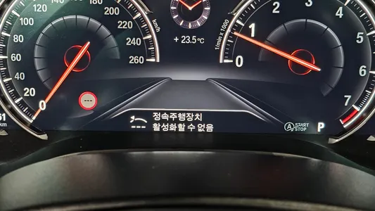 BMW 5 Series (G30) 530i M 2017 29
