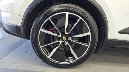 Porsche EV 4S 2025 4