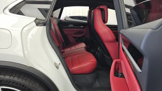 Porsche EV 4S 2025 11