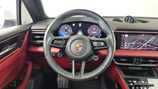 Porsche EV 4S 2025 12
