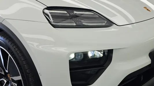 Porsche EV 4S 2025 22