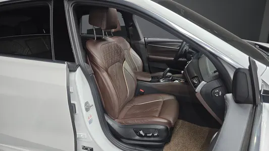 BMW 6 Series GT (G32) 620d xDrive M 2023 11