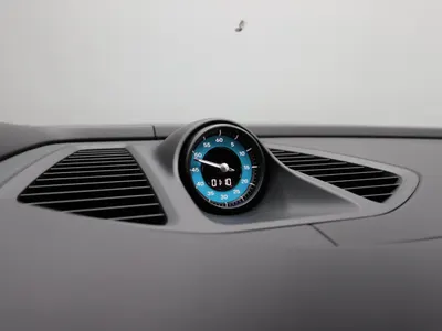 Porsche EV 4S 2025 16