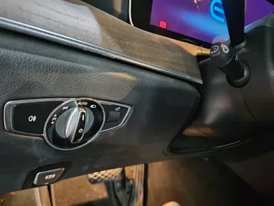 Mercedes-Benz E-Class W213 E300e 4MATIC 2021 13