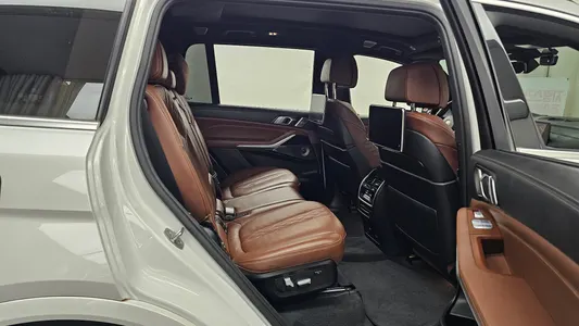 BMW X7 (G07) xDrive 40i M 7 2021 11