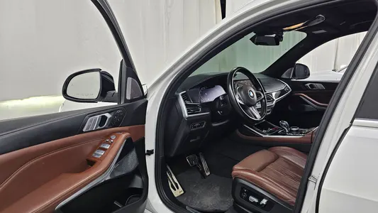 BMW X7 (G07) xDrive 40i M 7 2021 10