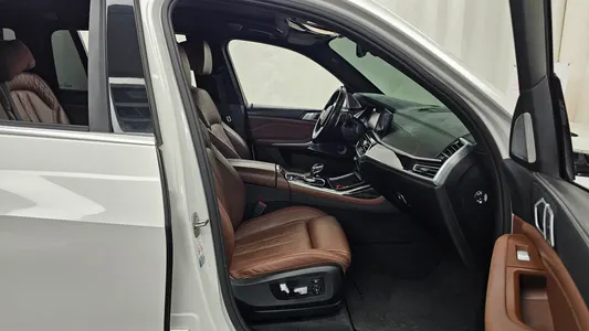 BMW X7 (G07) xDrive 40i M 7 2021 26