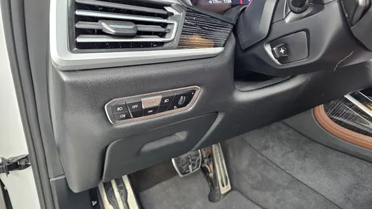 BMW X7 (G07) xDrive 40i M 7 2021 27