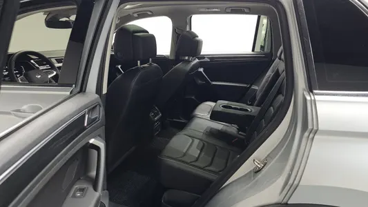 Volkswagen 2 2.0 TDI 2022 11