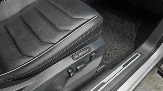 Volkswagen 2 2.0 TDI 2022 35