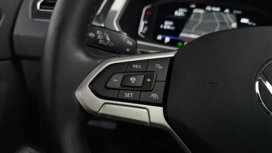 Volkswagen 2 2.0 TDI 2022 36