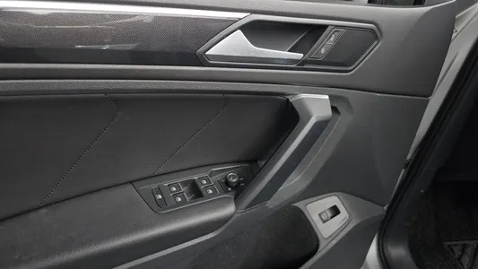Volkswagen 2 2.0 TDI 2022 37