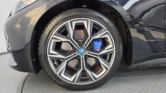 BMW i4 eDrive40 M 2023 5