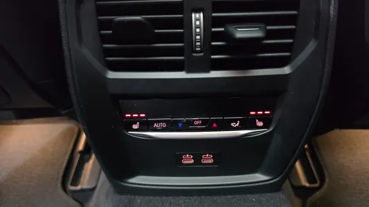 BMW i4 eDrive40 M 2023 31