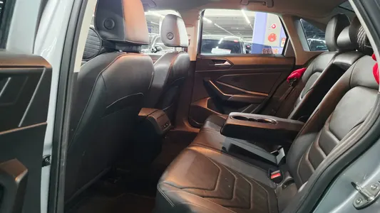 Volkswagen 7 1.4 TSI 2021 7