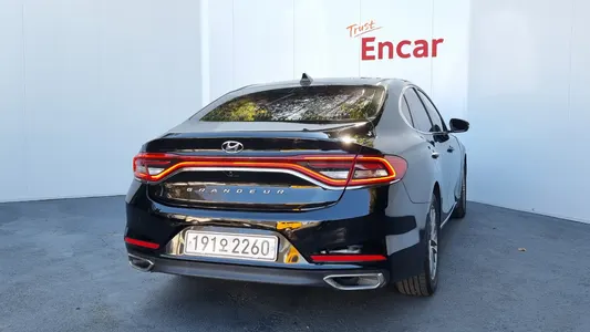 Hyundai IG 3.0 LPi () 2017 4
