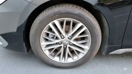 Hyundai IG 3.0 LPi () 2017 5