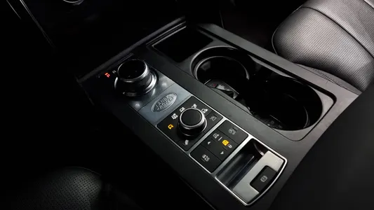 Land Rover 5 2.0 SD4 SE 2019 9