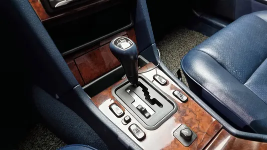 Mercedes-Benz C-Class C200 1996 9