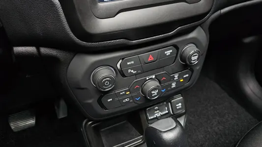 Jeep 레니게이드 2.4 2021 18