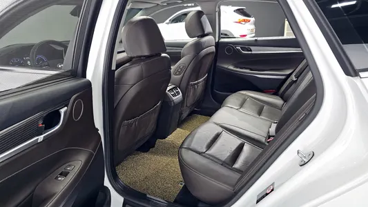 Hyundai IG 3.0 2019 10