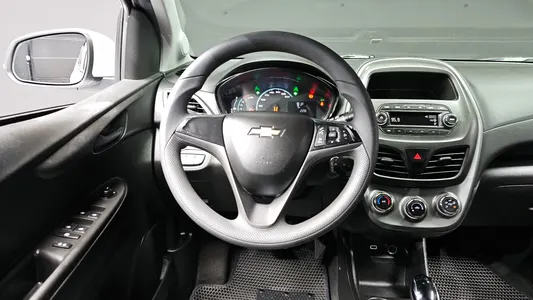 Chevrolet Spark LT 2018 13