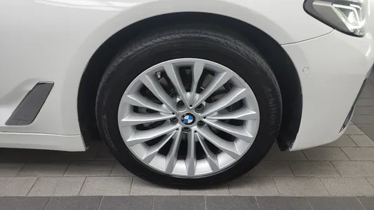 BMW 5 Series (G30) 523d xDrive 2020 5