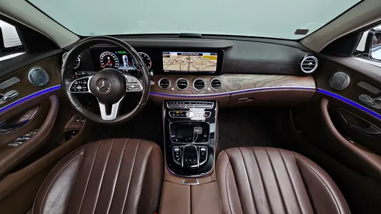 Mercedes-Benz E-Class W213 E300e 4MATIC 2020 7