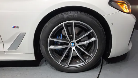 BMW 5 Series (G30) 520i M 2021 5