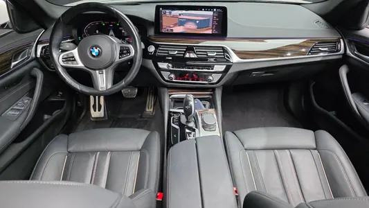 BMW 5 Series (G30) 520i M 2021 7