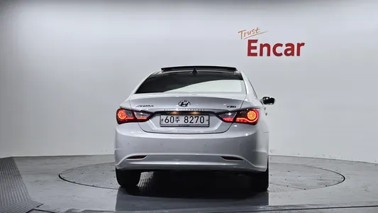 Hyundai YF Y20 2009 4