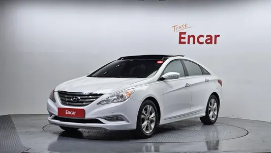 Hyundai YF Y20 2009