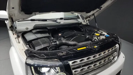 Land Rover 4 3.0 SDV6 HSE 2016 6