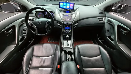 Hyundai MD M16 GDI 2012 7