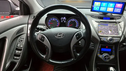 Hyundai MD M16 GDI 2012 14