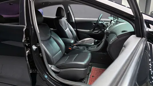 Hyundai MD M16 GDI 2012 10