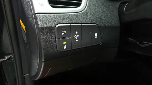 Hyundai MD M16 GDI 2012 17