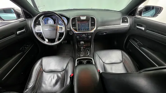 크라이슬러 300C 3.0 2012 7